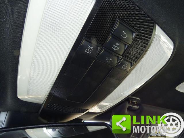 MERCEDES-BENZ E 220 CDI Coupé BlueEFFICIENCY Avantgarde