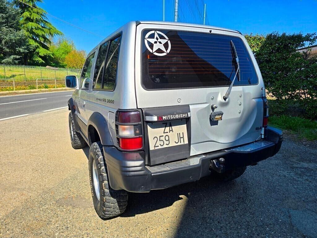 Mitsubishi Pajero 3.0 V6 150CV GLS PREPARATO
