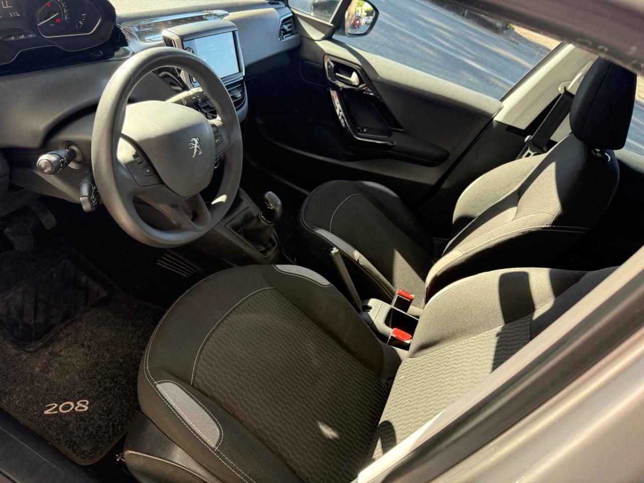 Peugeot 208 BlueHDi 75 3 porte Allure