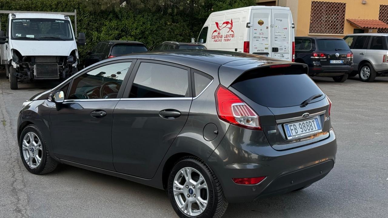 Ford Fiesta 1.0 EcoBoost 100CV 5 porte Powershift Titanium