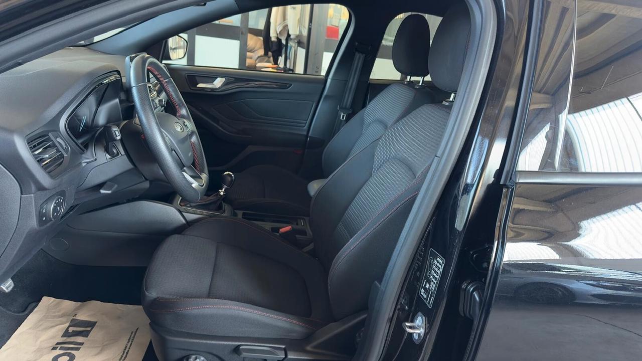Ford Focus 1.0 EcoBoost Hybrid 125 CV 5p. ST-Line