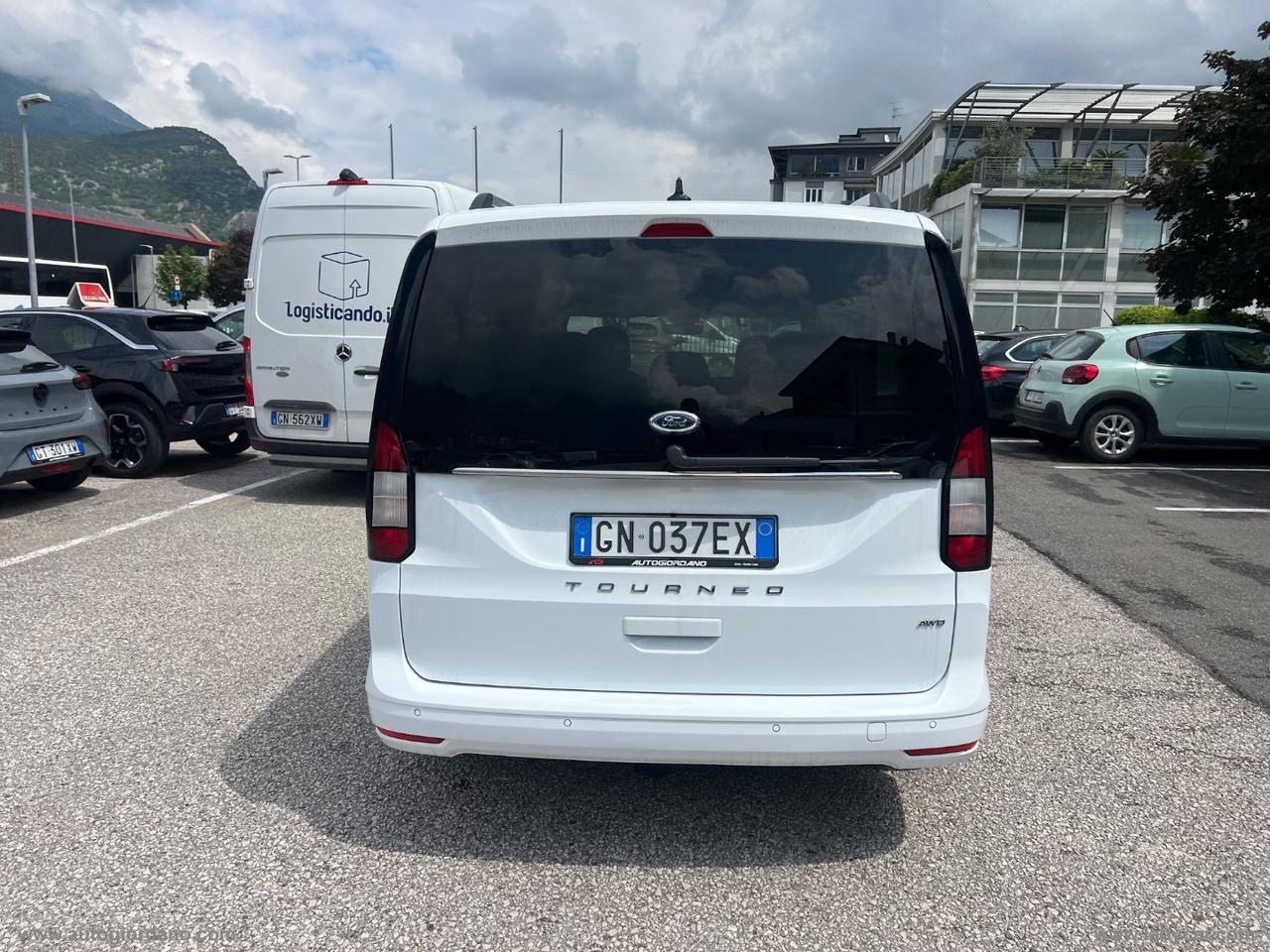 FORD Gr. Tourneo Connect 2.0 EBl 122CV Titan. 4X4 AWD