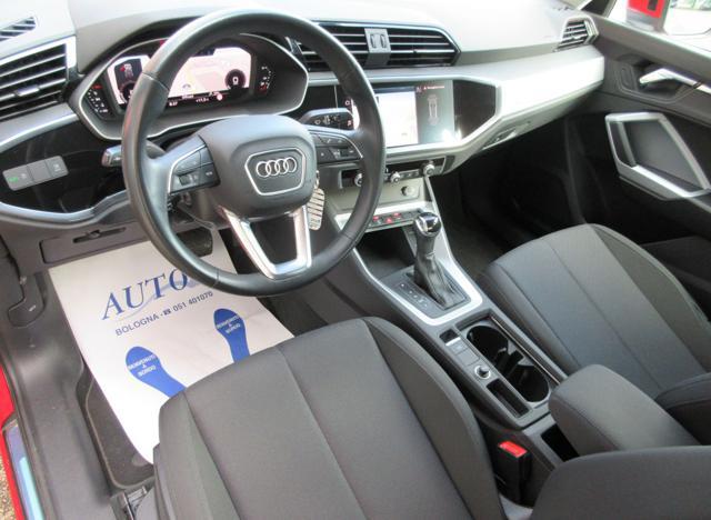 AUDI Q3 35 TDI S tronic Business Advanced