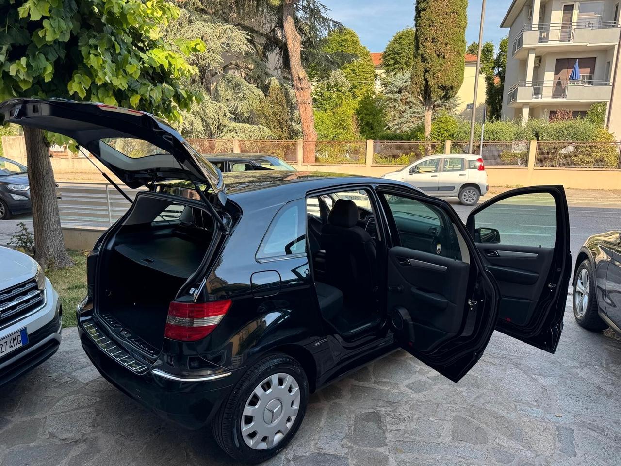 MB CLASSE B 170 180 NGT BlueEFFICIENCY CHROME