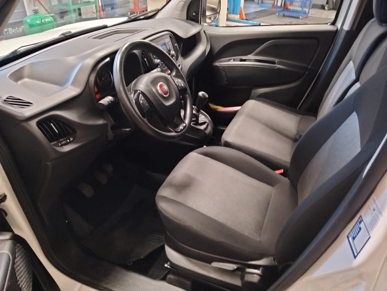 Fiat doblo 1300 m.j. 3 posti solo 12800km