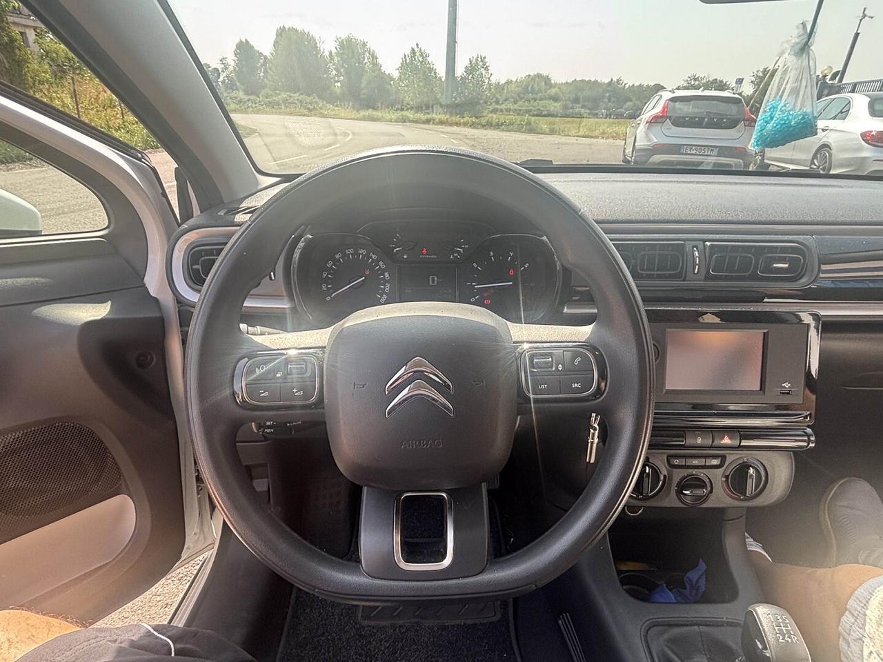 CITROEN C3 PureTech 1.2 YOU