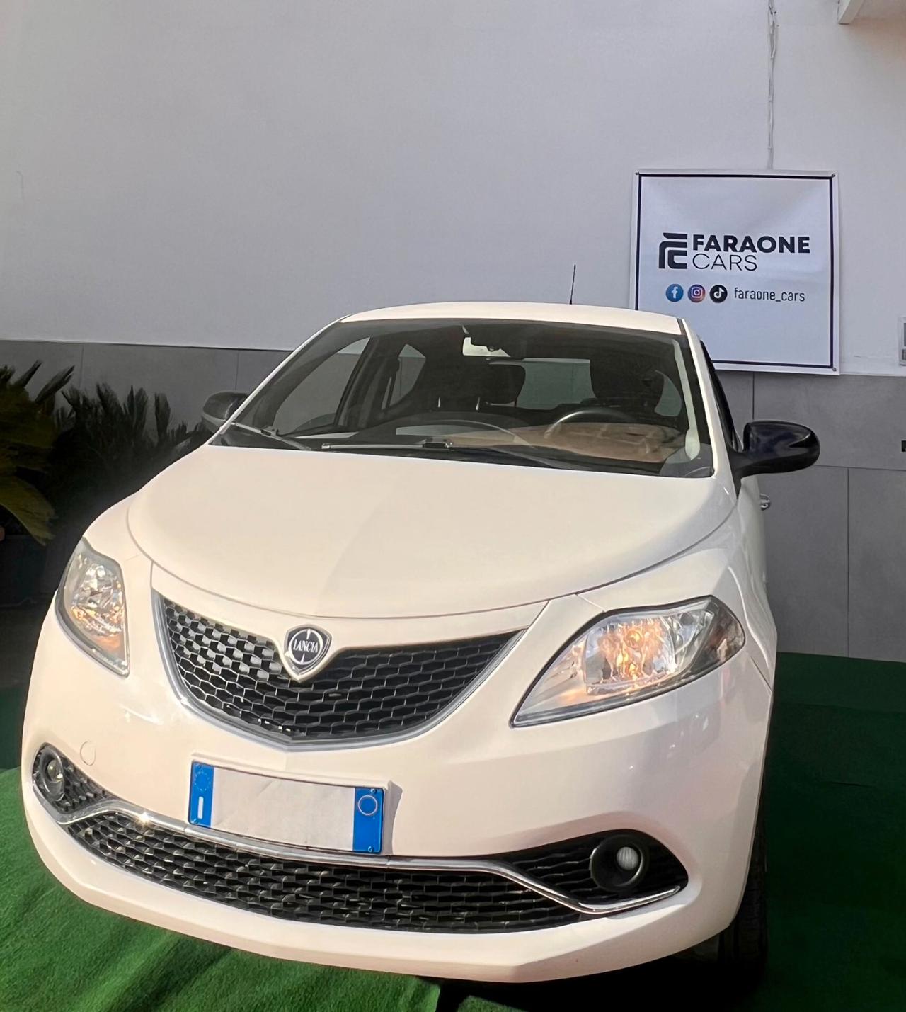 Lancia Ypsilon 1.2 69 CV 5 porte Gold