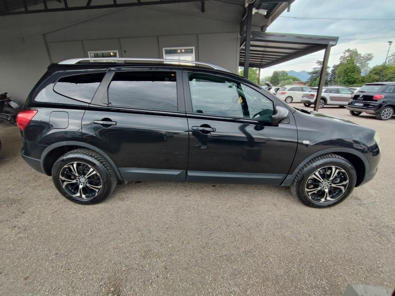 Nissan Qashqai Qashqai+2 2.0 dCi DPF 4WD Tekna
