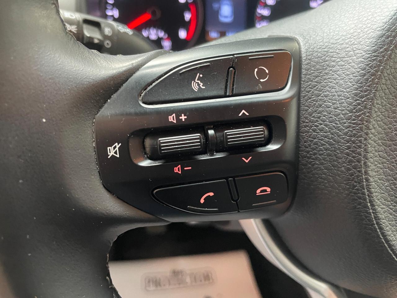 Kia Stonic UNICO PROPRIETARIO - TAGLIANDI CERTIFICATI