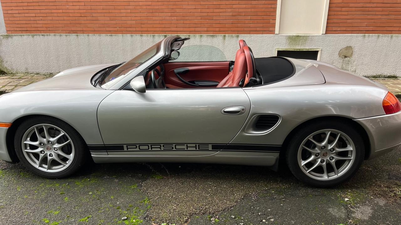 Porsche Boxster 2.5i 24V cat