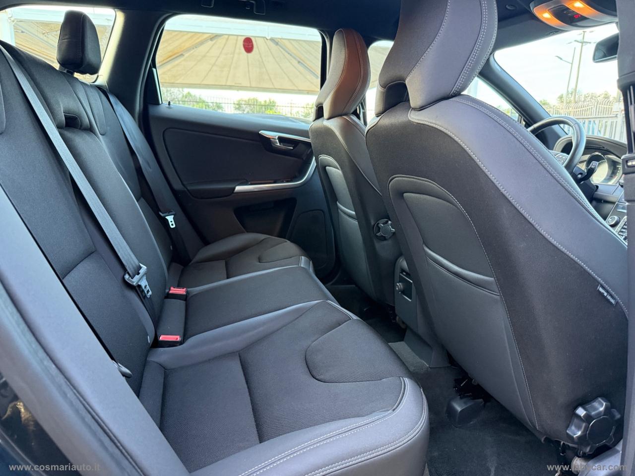 VOLVO XC60 D4 Geartronic Momentum