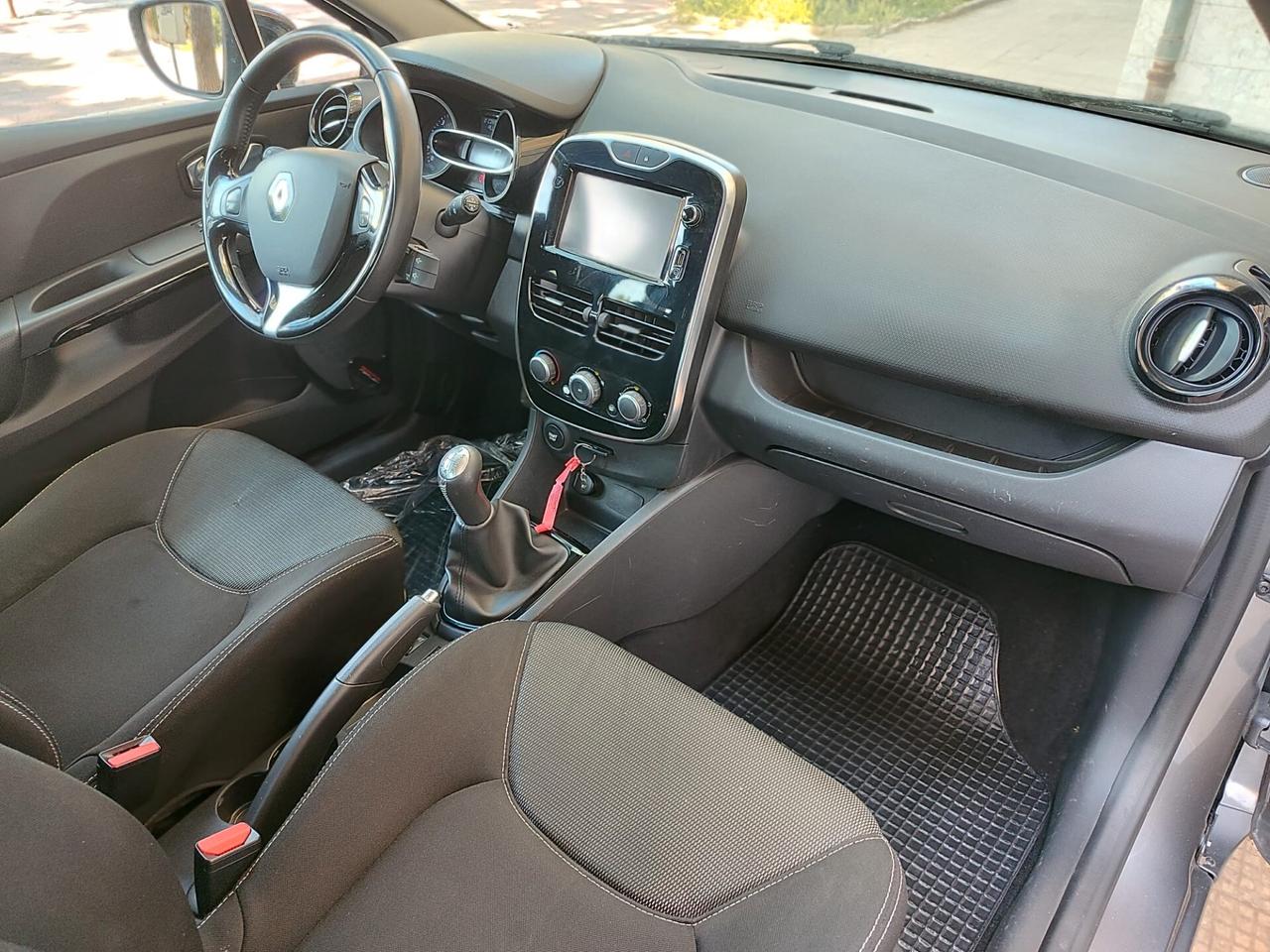 Renault Clio 1.5 dCi 8V 75CV!!!