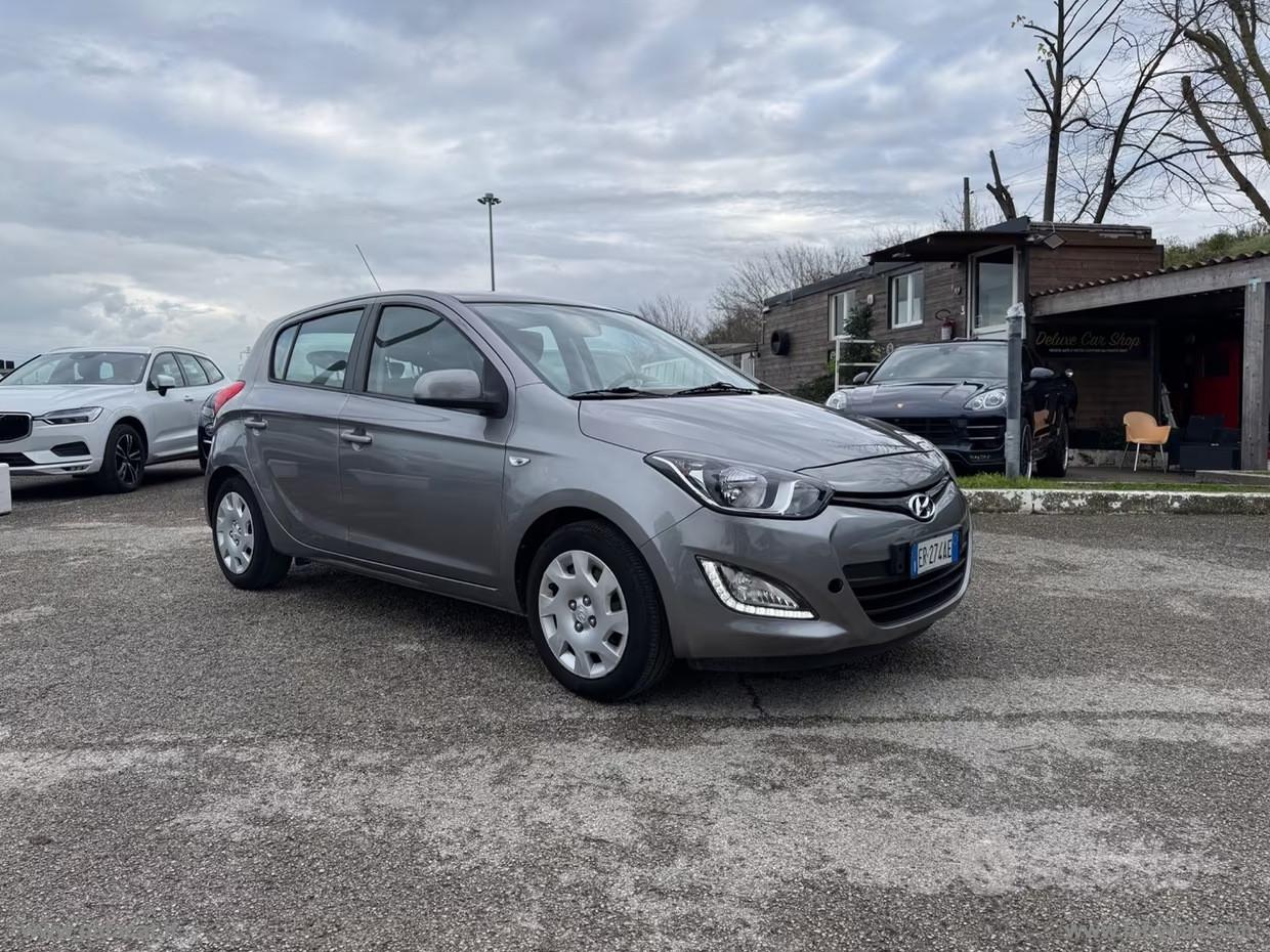 HYUNDAI i20 1.2 5p. Econext Sound Edition