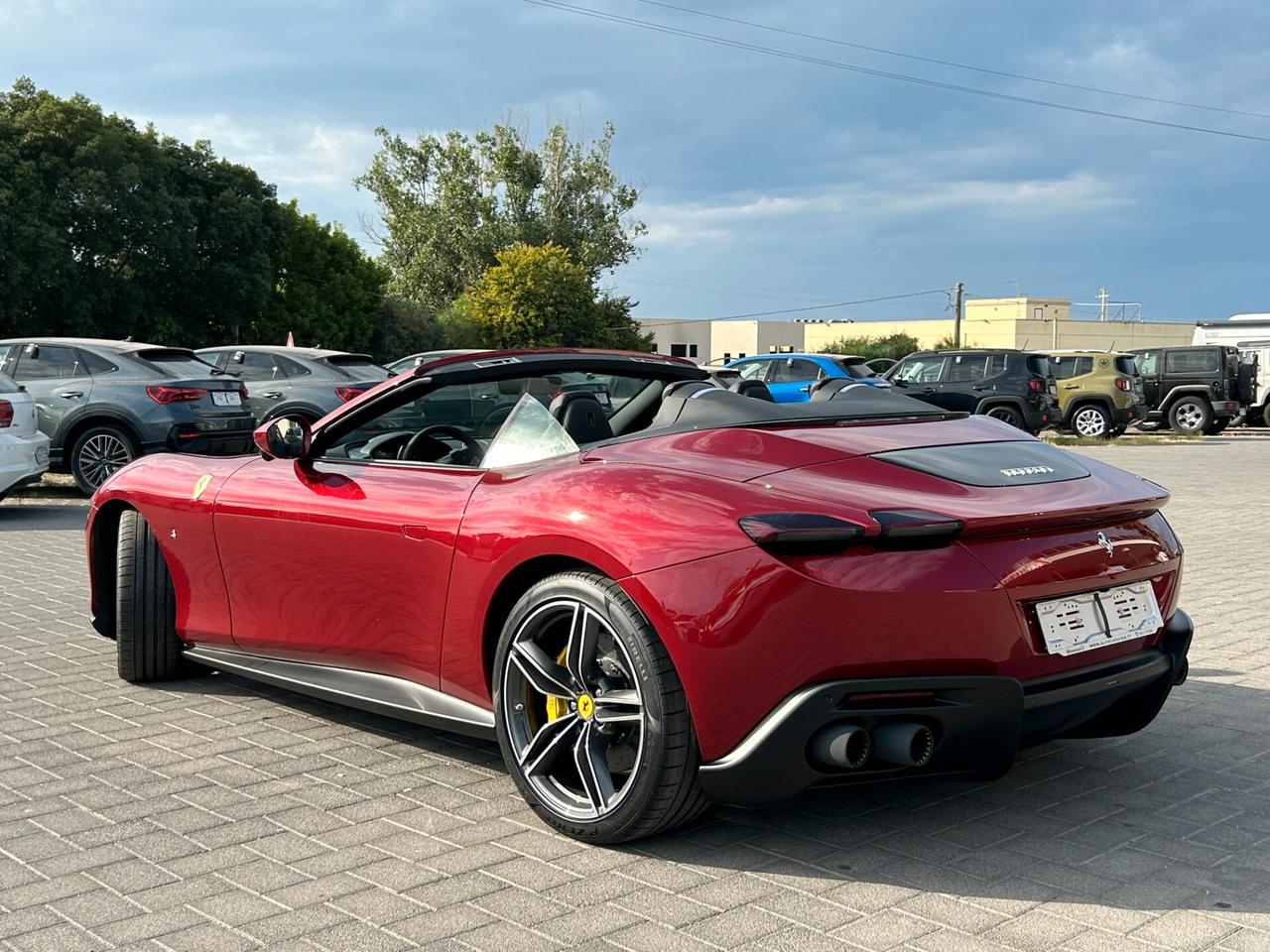 Ferrari Roma Spider 3.9 F1 dct