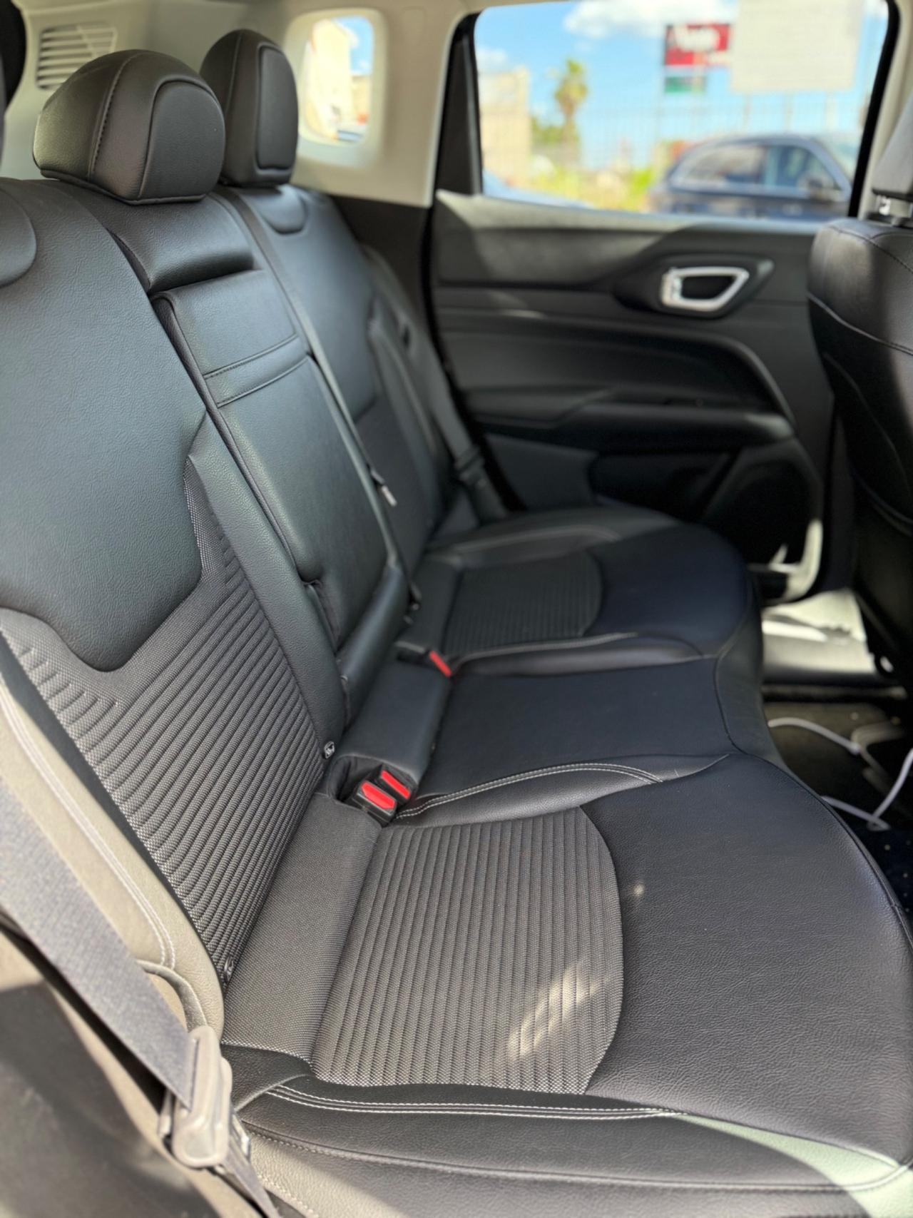Jeep Compass 1.6 Multijet II 2WD Night Eagle