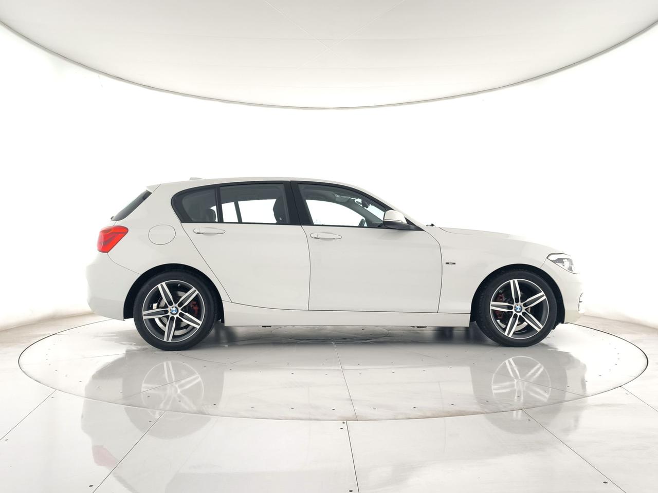 BMW 118d Sport 5p auto LED+C17"