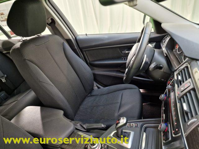 BMW 328 i Luxury