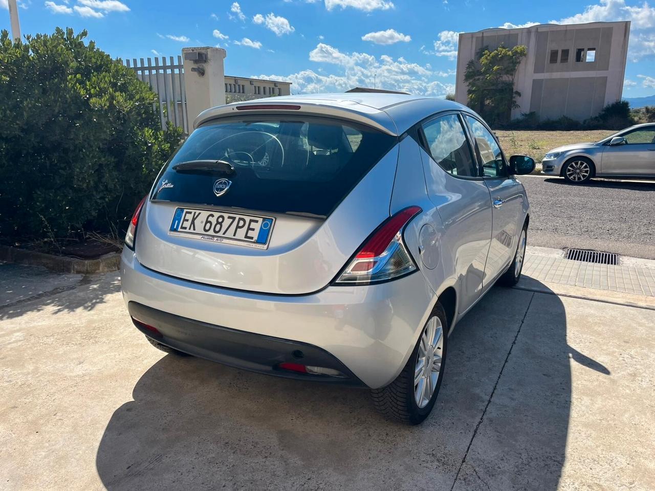Lancia Ypsilon 1.3 MJT 16V 95 CV 5 porte S&S Silver