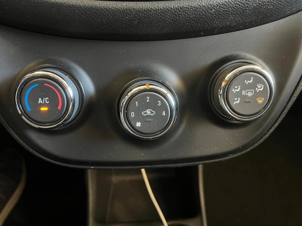 Opel Karl Rocks 1.0 73CV 44.000KM*NO VINCOLI DI FINANZIAMENTO*CRONO TAGL UNIPRO