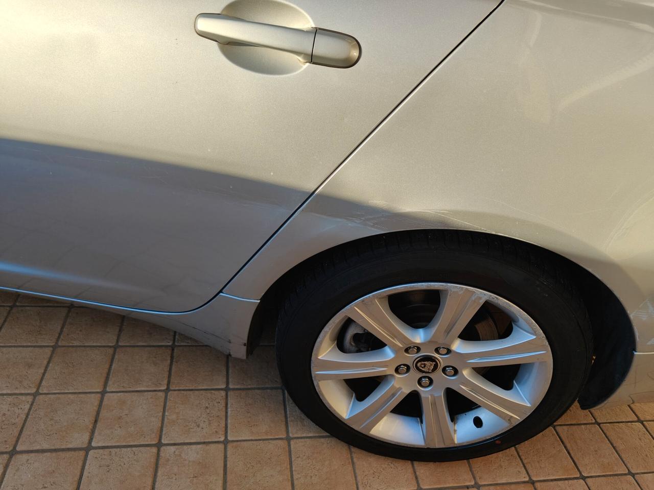 Jaguar XF 3.0 D V6 Luxury