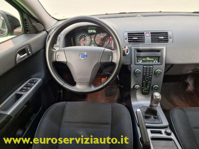 VOLVO V50 D2 POLAR