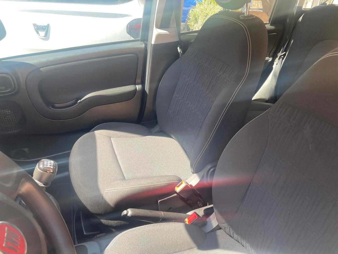 Fiat Panda 1.0 FireFly S&S Hybrid Red