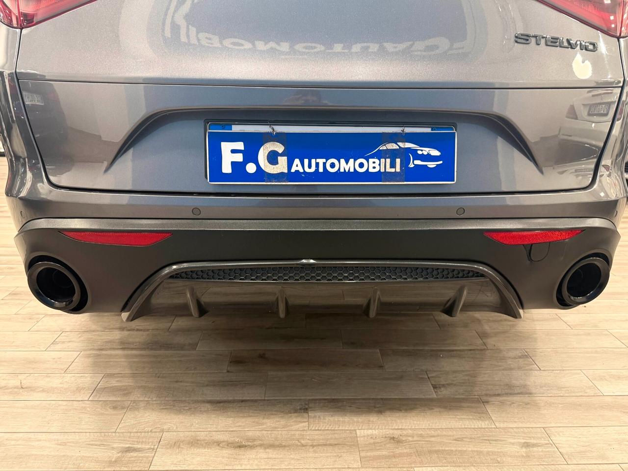 Alfa Romeo Stelvio 2.2 Turbodiesel 180 CV AT8 RWD Executive