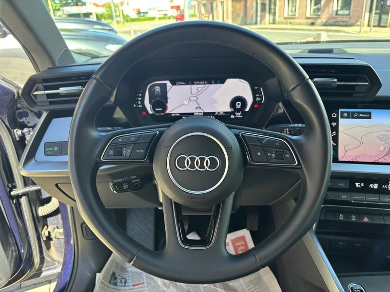 Audi A3 Sportback 30 2.0 tdi Business LED-NAVI-18"