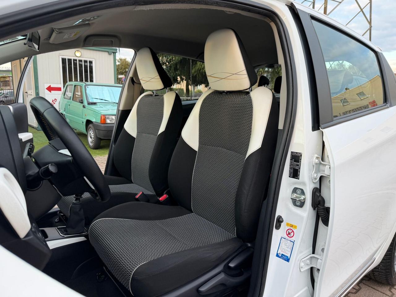 Toyota Yaris 1.3 5 porte OK NEOPATENTATI