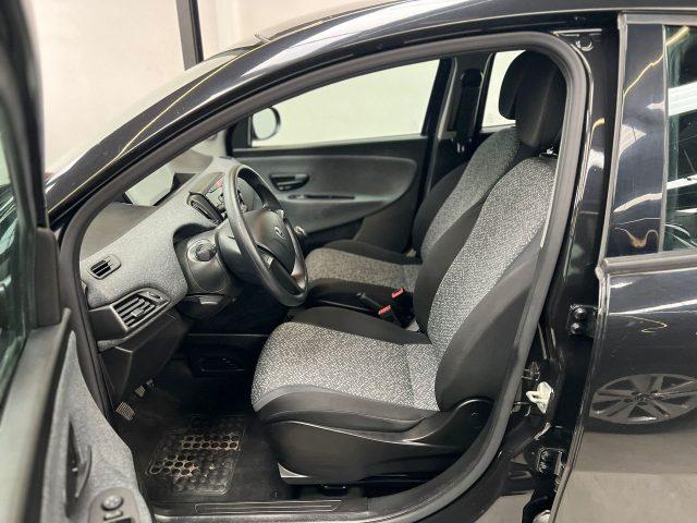 LANCIA Ypsilon 1.0 FireFly 70cv Hybrid Silver Plus