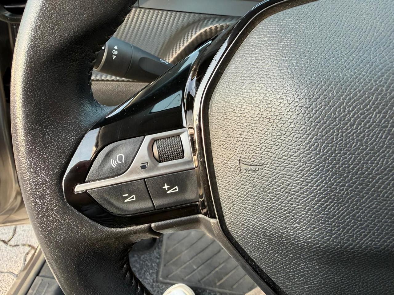 Peugeot 208 PureTech 75 Stop&Start 5 porte Like