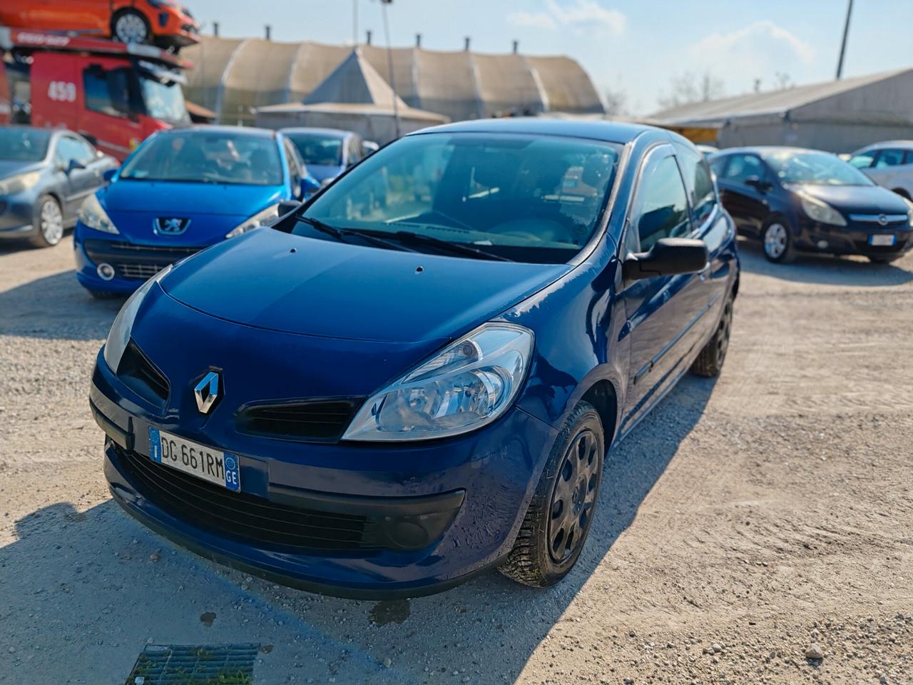 Renault Clio 1.2 16V 3 porte Dynamique