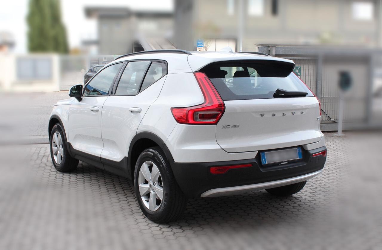 Volvo XC40 T2 automatico Essential