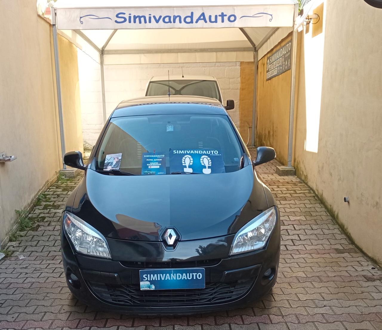 Renault Megane Mégane 1.6 Attractive prov nord