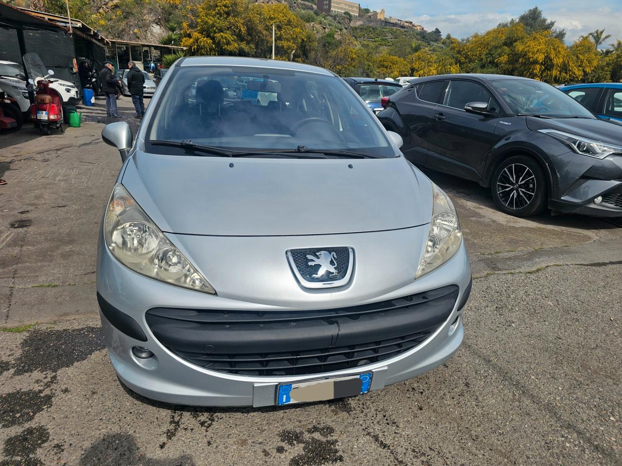 Peugeot 207 1.4 HDi 70CV 5p. ONE Line