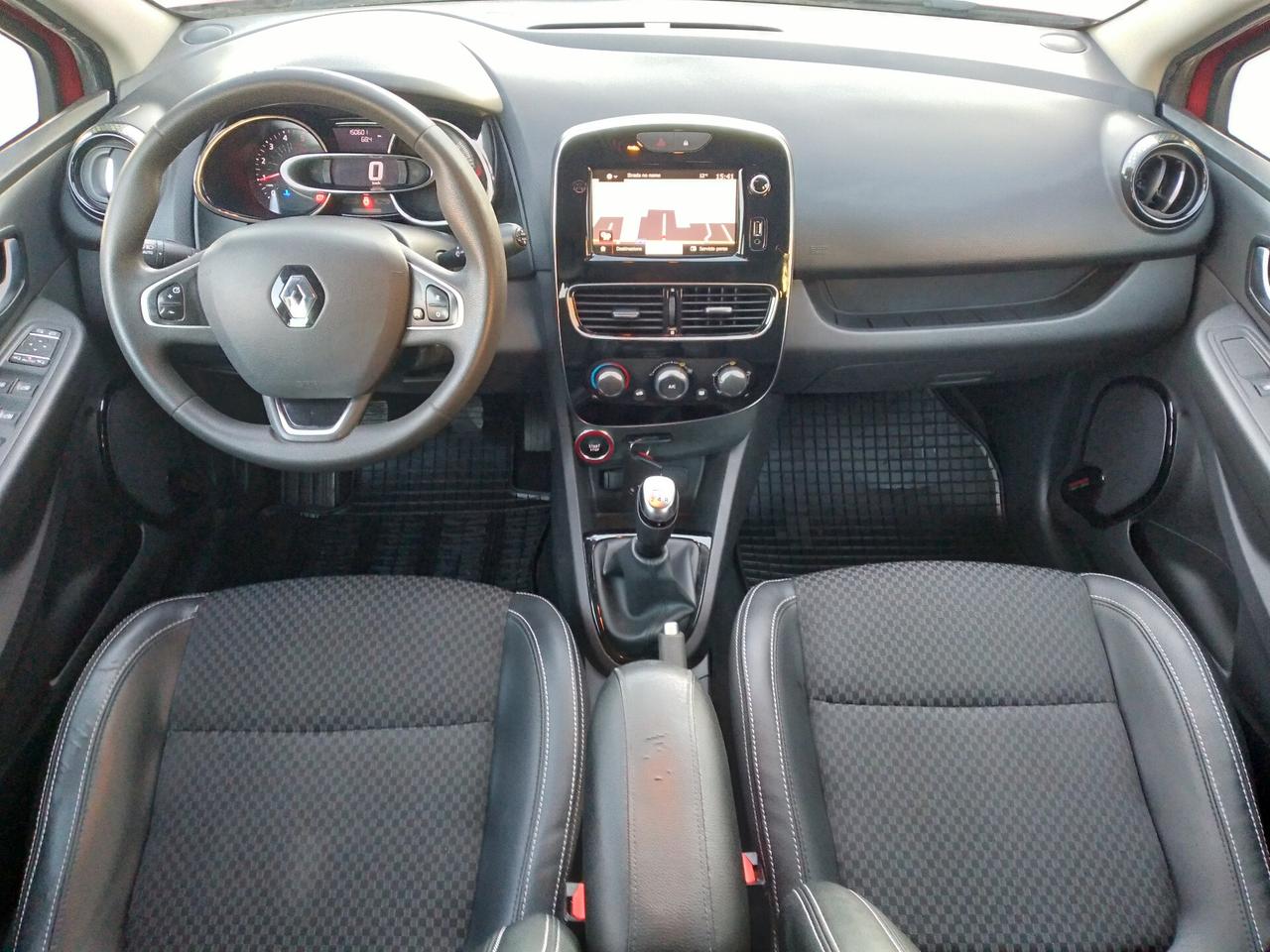 Renault Clio Sporter dCi 8V 90 CV Moschino Intens