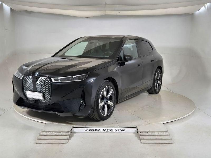 BMW iX i20 2021 xdrive50 pacchetto sportivo