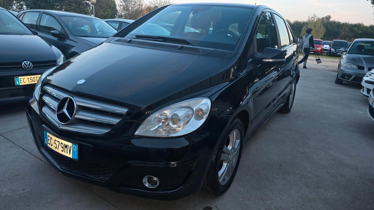 Mercedes-benz A 180 160 BlueEFFICIENCY