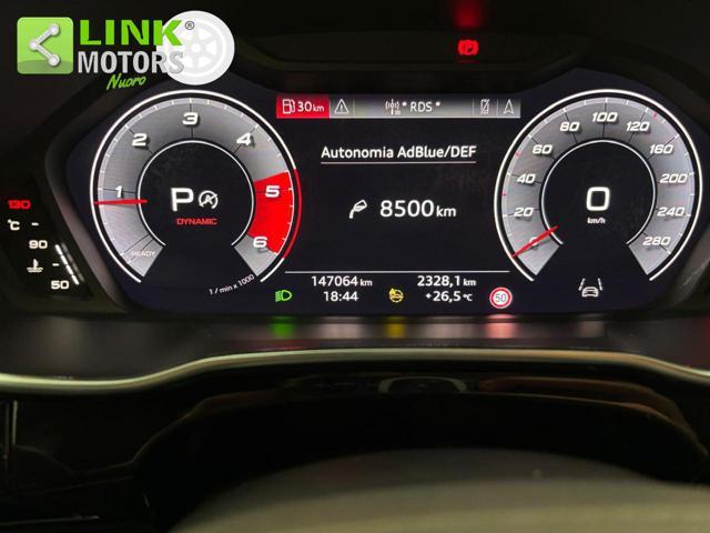 AUDI Q3 35 TDI quattro S tronic S line Identity black