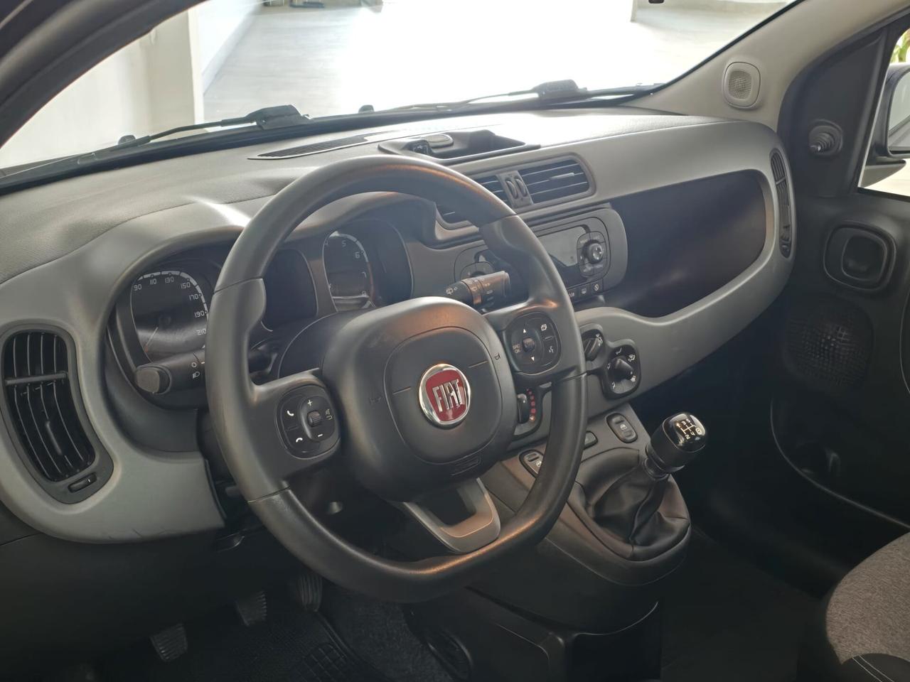 FIAT PANDA 1.2 BENZINA ANNO 2020 KM90000