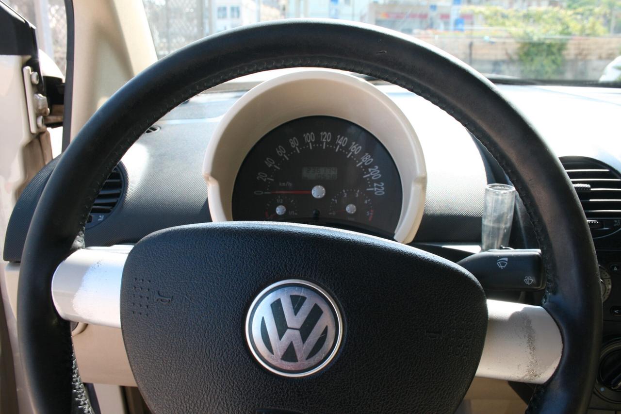 Volkswagen New Beetle 1.9 TDI 101CV Cabrio