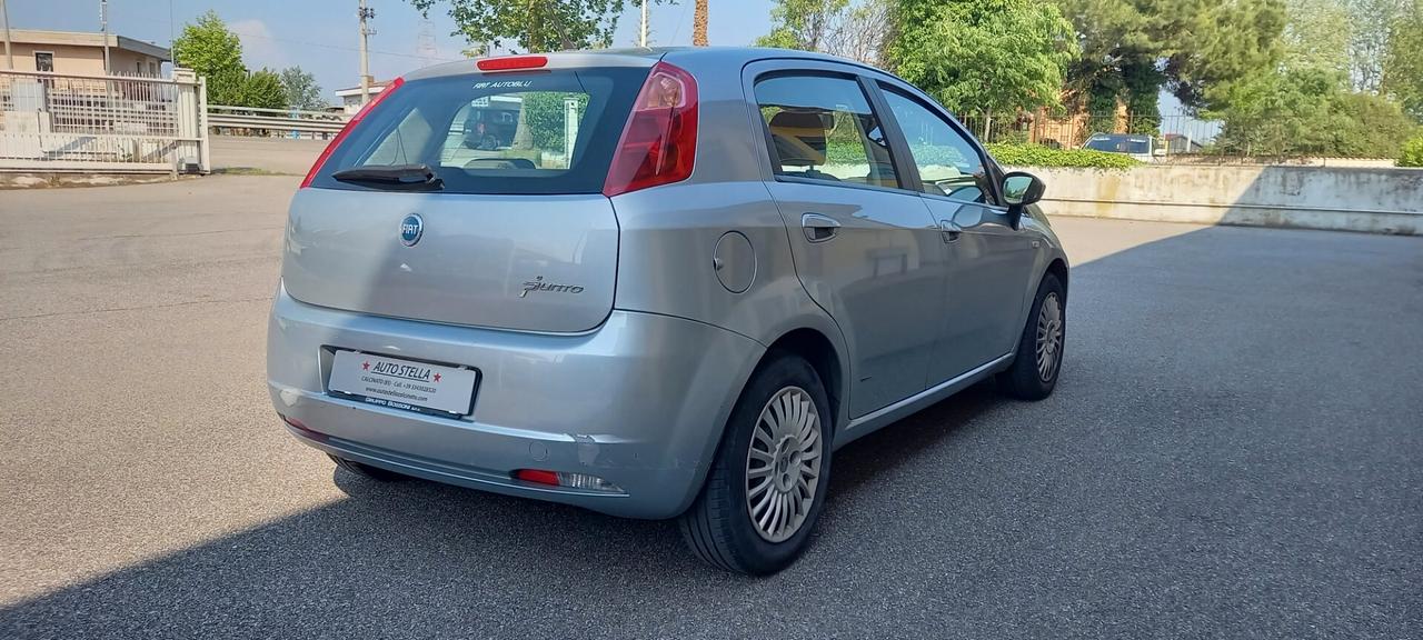 Fiat Punto CC. 1.242 Benzina 5 Porte 5 Posti Utilizzabile anche per i Neopatentati.