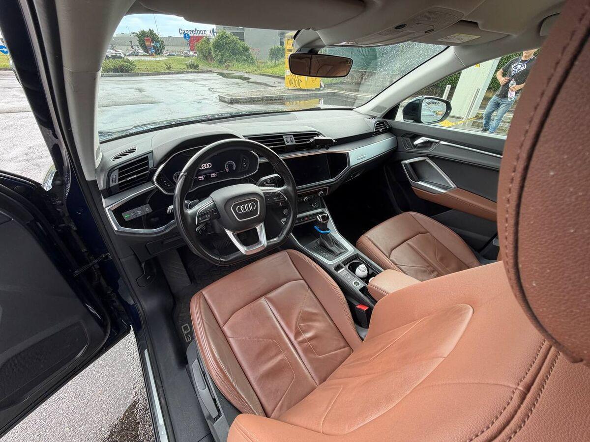 Audi Q3 35 2.0 tdi Business s-tronic