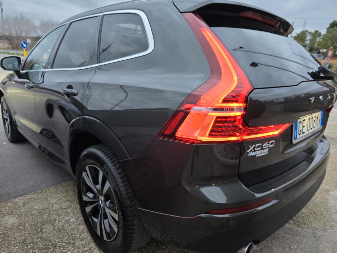 Volvo XC 60 XC60 B4 (d) AWD Geartronic Inscription