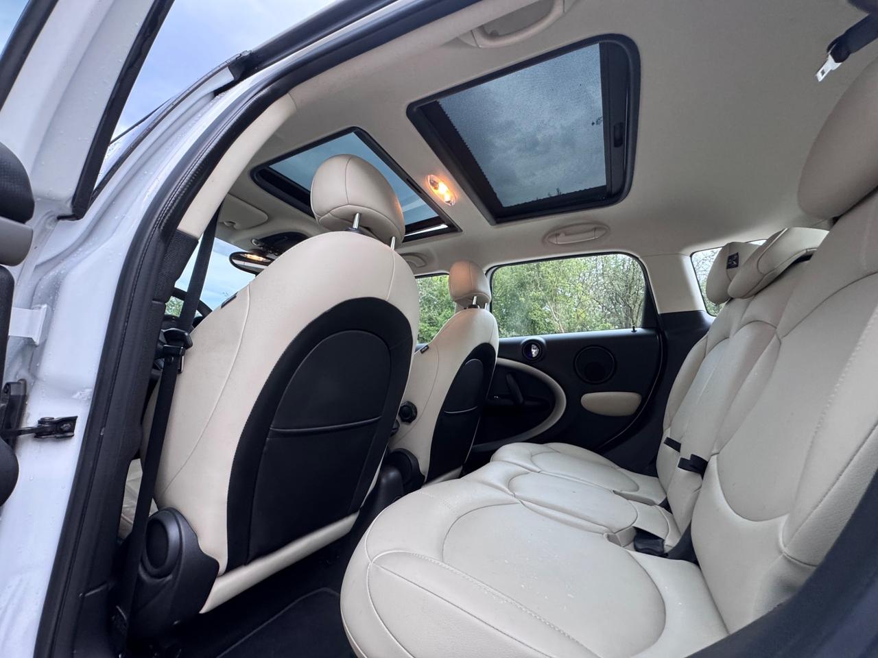 Mini Cooper Countryman benzina cambio automatico con doppio tetto !!!!