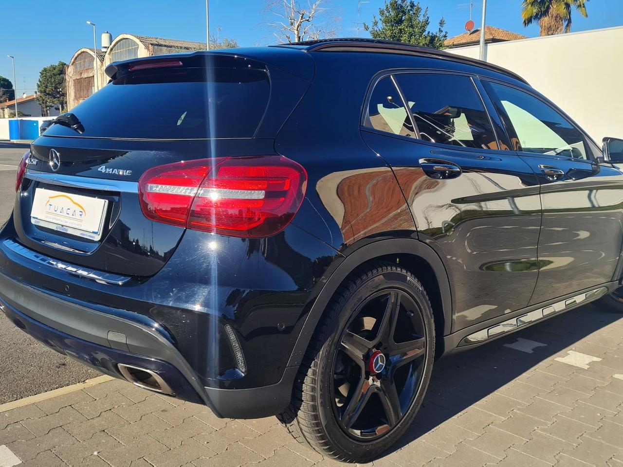 Mercedes-Benz GLA 250 Premium #8103