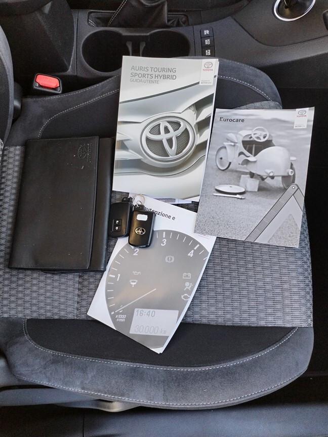 Toyota Auris Touring Sports 1.8 Hybrid Black Edition 5/2019 km 217000 iva esposta NEOPATENTATI