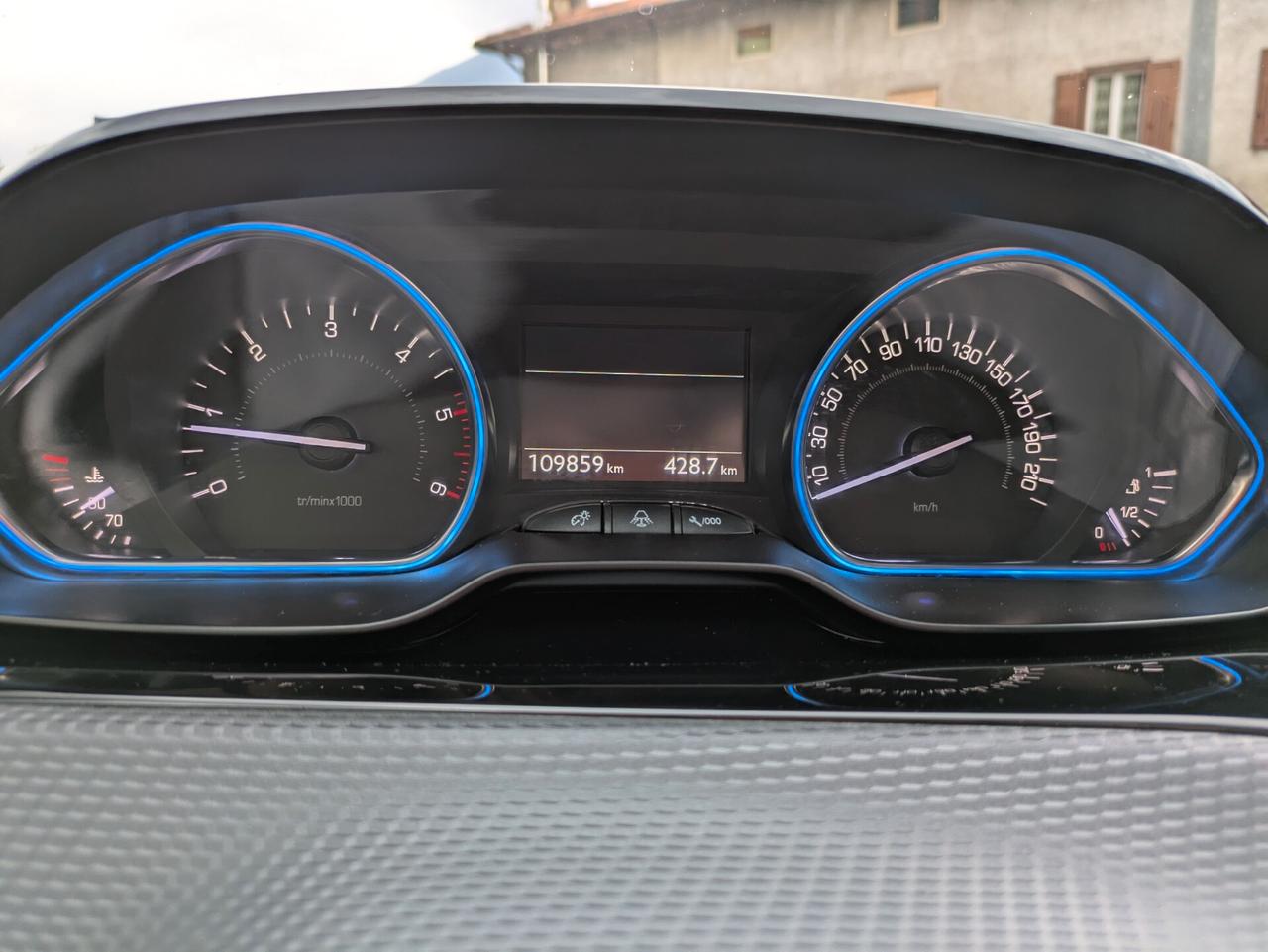 PEUGEOT 2008 ALLURE 1.6 BlueHDi 120cv