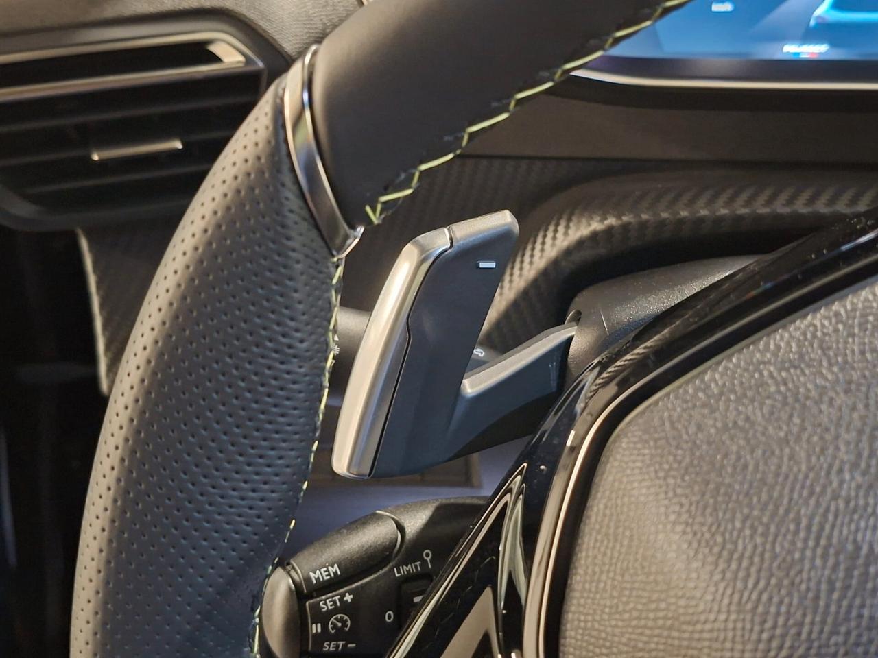 Peugeot 208 1200 mhev Hybrid 136CV GT e-DCS6 Km.0