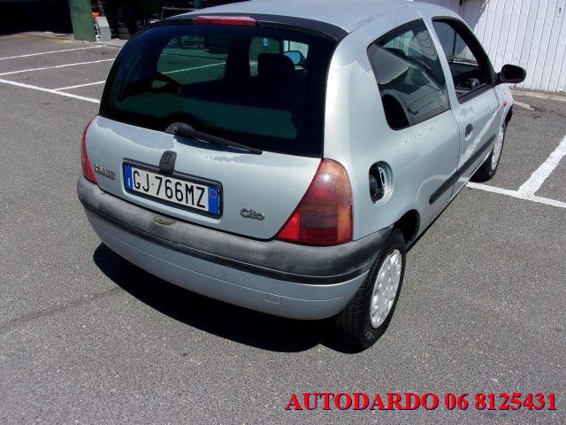 RENAULT Clio 1.1i cat 3 porte UP Aria